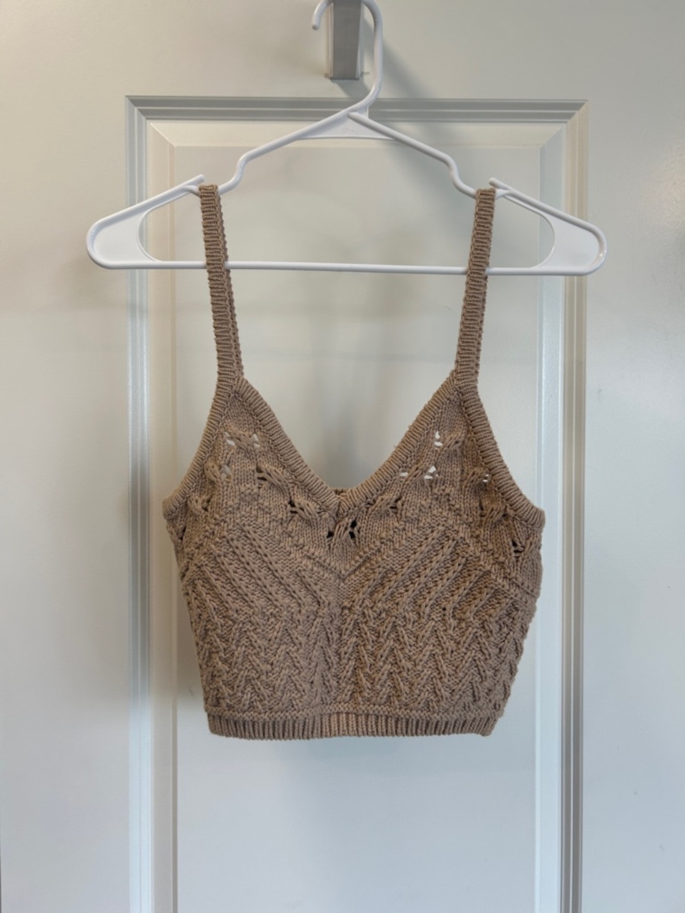 Knit Crochet Cropped V-Neck Tank Top in Taupe